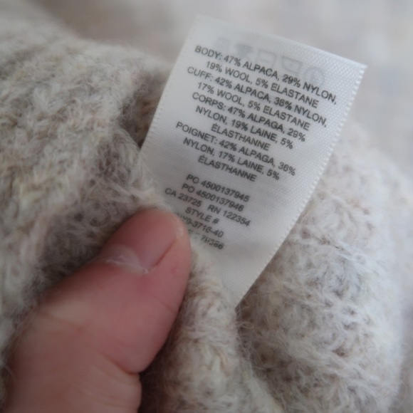 Aritzia The Group by Babaton Tessin Sweater in Oatmeal Size XS - Picture 4 of 5